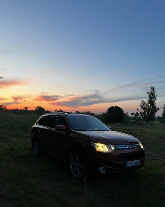 Mitsubishi Outlander cena 49650 przebieg: 141000, rok produkcji 2013 z Wieruszów małe 79
